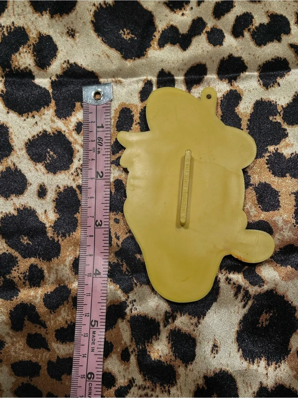 Vintage Hallmark Donald Duck Yellow Plastic 4.5 inch Cookie Cutter